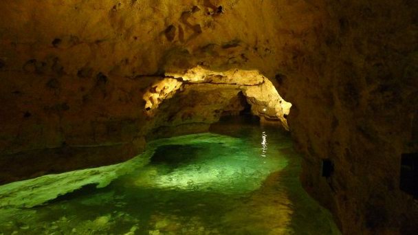 Карстовая пещера г. Тапольца