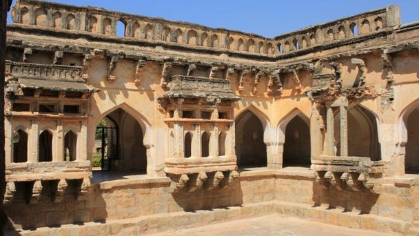 Королевские ванны в Карнатаке