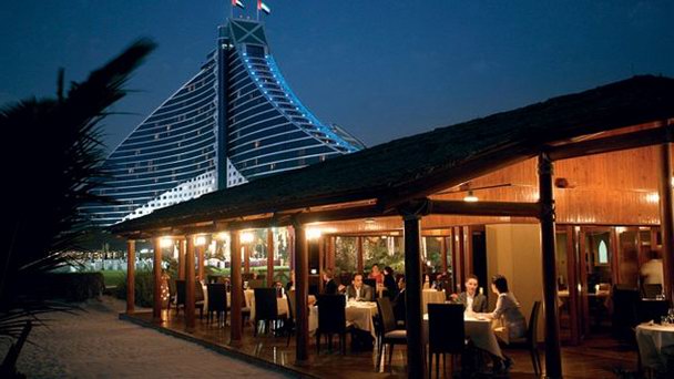 Ресторан Villa Beach в Дубае