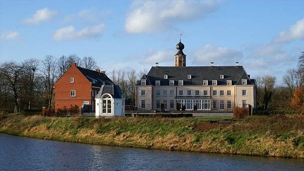 Замок Нью-Нерлар в Северном Брабанте