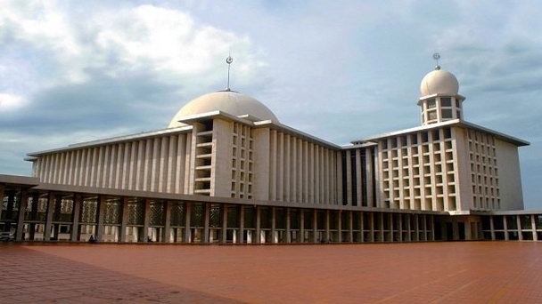 Мечеть Истикляль на Яве