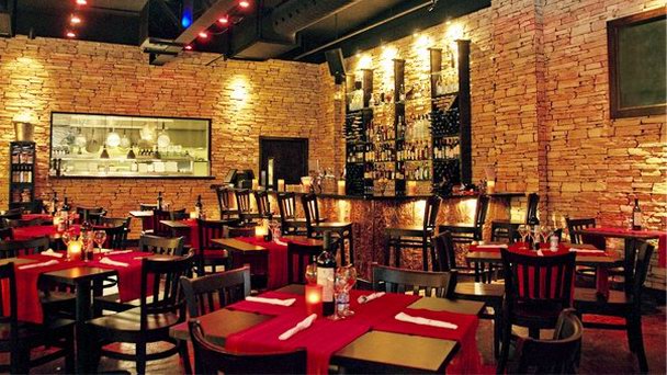 Ресторан Olives Meze Grill в Нассау Ресторан Olives Meze Grill в Нассау