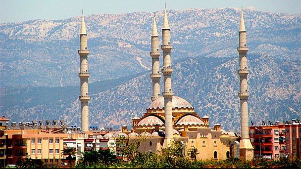 Главная мечеть Манавгата в Сиде Главная мечеть Манавгата в Сиде