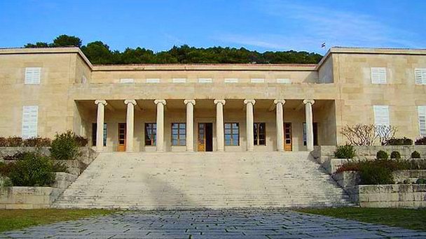 Галерея Ивана Местровика в Сплите