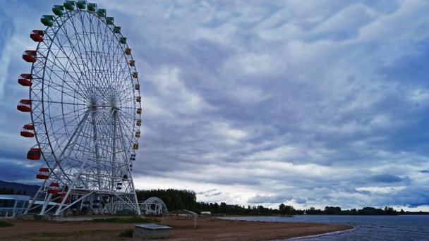 Парк в Бостери в Иссык-Куле