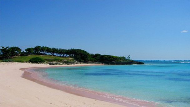 Пляж Пинк-Сэндз-Бич в Эльютере Пляж Пинк-Сэндз-Бич в Эльютере