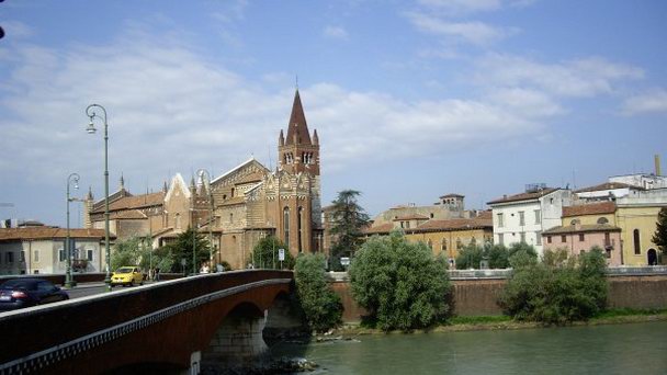 Церковь Сан-Фермо в Вероне