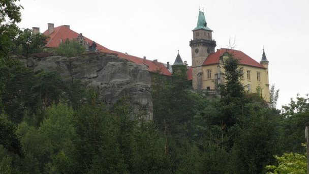 Замок Груба Скала в Чешском рае