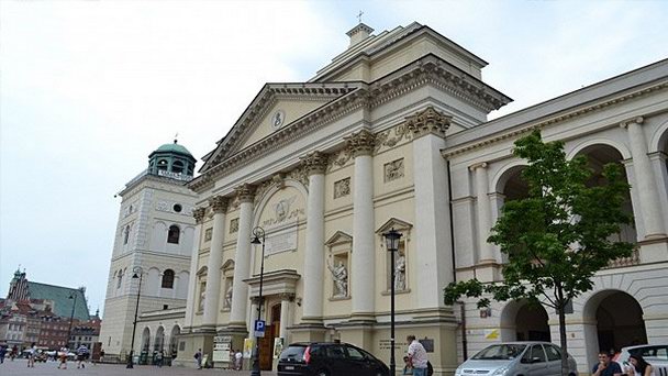 Костел Святой Анны в Варшаве
