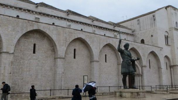 Basilica del Santo Sepolcro в Апулии