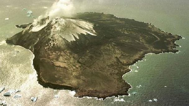 Остров Заводовский в Антарктиде