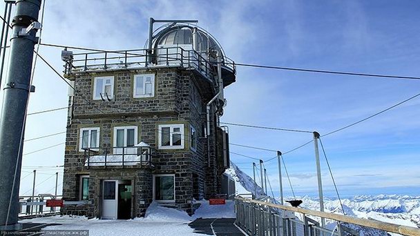 Смотровая площадка на горе Юнгфрау в Бернских Альпах