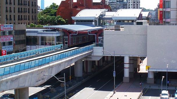 Станция Нэйху в Тайпее