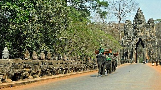 Терраса слонов в Сием Рипе