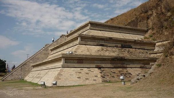 Пирамида Тепанапа в Пуэбле