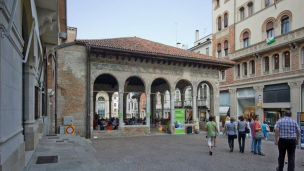 Лоджия рыцарей в Тревизо Лоджия рыцарей в Тревизо