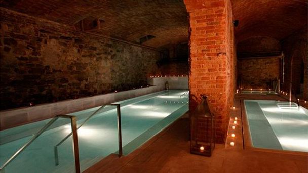 Арабские Бани (спа-центр) в Барселоне