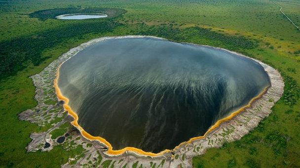 Кратерные озера рифта Альбертин в Киншасе Кратерные озера рифта Альбертин в Киншасе