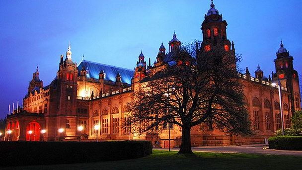 Художественная галерея и музей Келвингроув Глазго в Шотландии