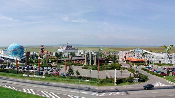 Развлекательный центр Excalibur City в Зноймо