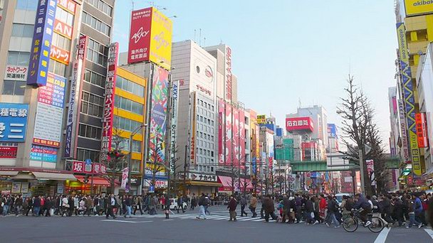 Город электроники Акихабара в Токио