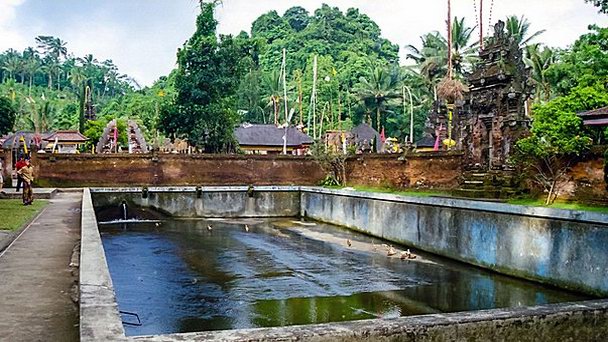 Храм Пура Тирта на Бали