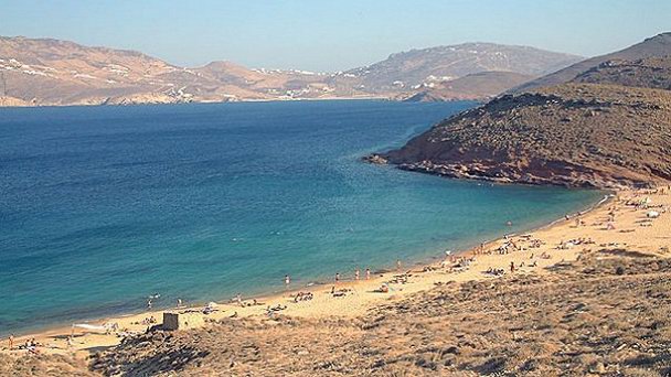 Пляж Агиос Состис на Миконосе