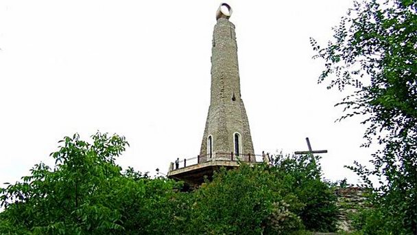 Памятник Свеча Благодарения в Сороки Памятник Свеча Благодарения в Сороки