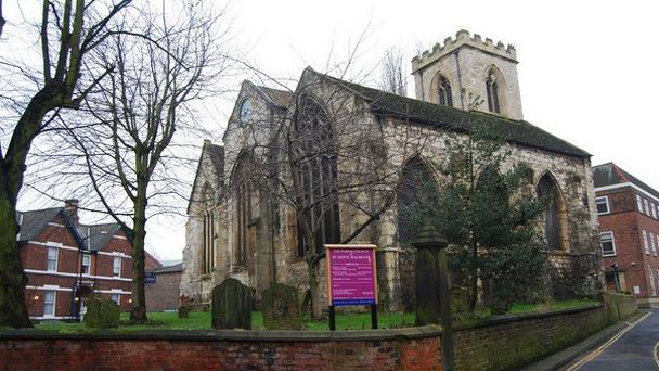 Церковь Святого Дениса в Англии