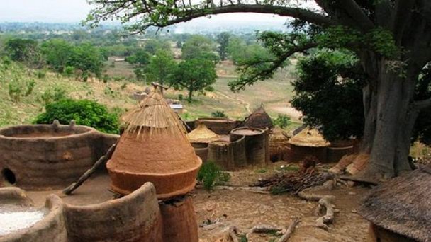 Деревня Самба в Мбандаке