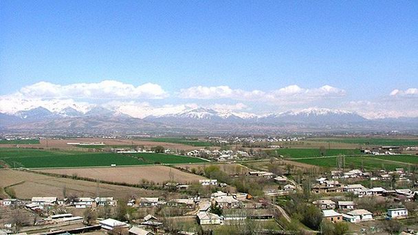 Гиссарская долина в Душанбе Гиссарская долина в Душанбе