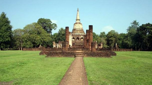 Храм Wat Chang Lom Сyкoтaе