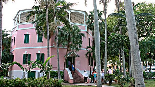 Публичная библиотека Нассау Публичная библиотека Нассау