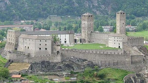 Замок Кастель-Гранде в Тичино