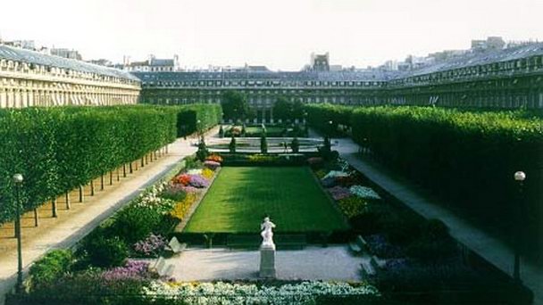 Jardin du Palais Royal в Париже