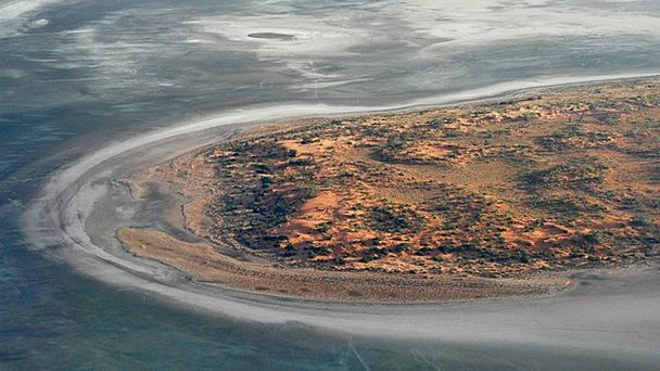 Озеро Амадеус в Элис-Спрингсе