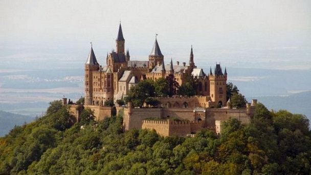 Замок Гогенцоллерн в Баден-Вюртемберге