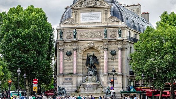 Фонтан Сен-Мишель в Париже