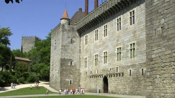 Дворец герцогов Браганса в Гимараесе