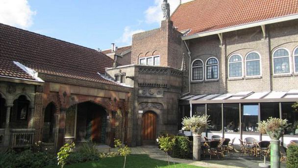 Королевская фабрика голубого фарфора в Дельфте