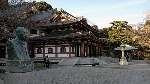 Буддийский храм Богини Милосердия Канон в Токио