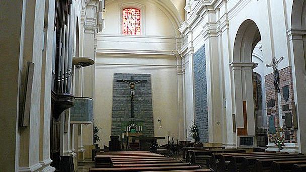 Костел Святого Мартина в Варшаве