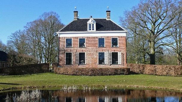 Замок Еннемабург в Гронингене