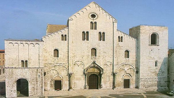 Базилика Святого Николая Угодника в Апулии в Апулии Базилика Святого Николая Угодника в Апулии в Апулии