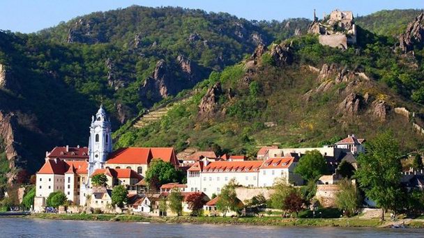 Крепость Дюрнштайн в Вахау Крепость Дюрнштайн в Вахау