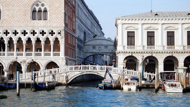 Соломенный мост в Венеции