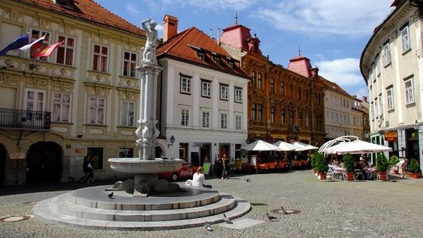 Площадь Старый Трг в Любляне Площадь Старый Трг в Любляне
