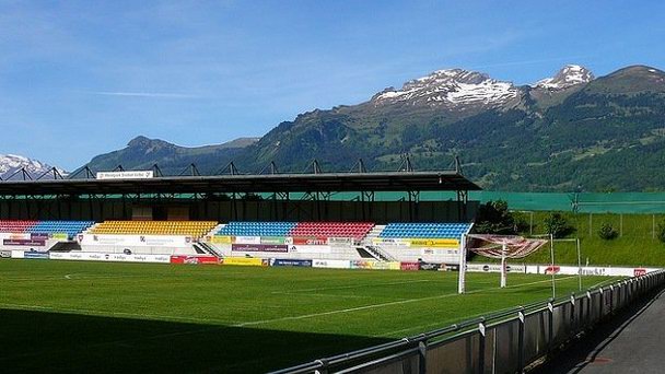 Стадион «Рейнпарк Штадион» в Вадуце Стадион «Рейнпарк Штадион» в Вадуце
