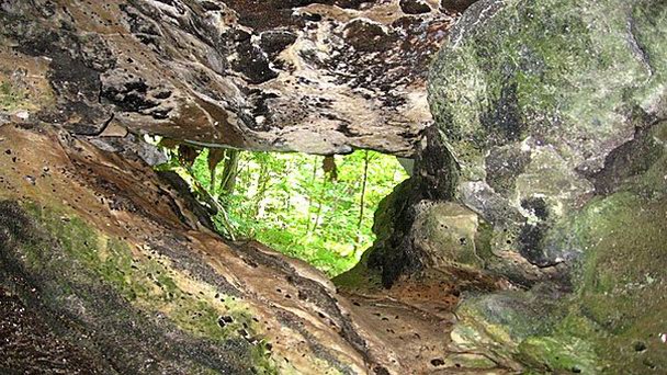 Хрустальные пещеры в Онтарио