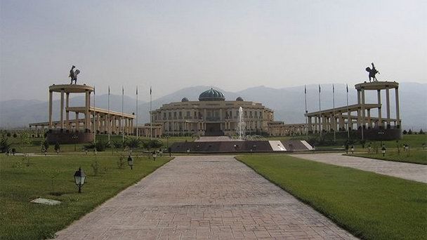 Главный национальный музей Туркмении в Ашгабате Главный национальный музей Туркмении в Ашгабате